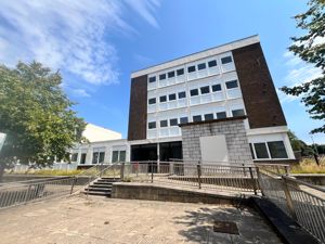 Photo 13- click for photo gallery